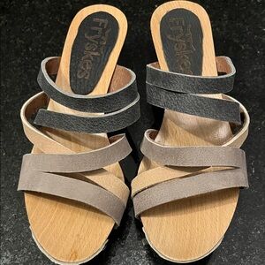 Fryskes Women's Multi-Color wooden studded rubber sole Sandals